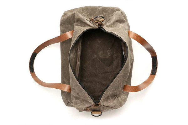 Vitesse-Duffel-Brown-Open_grande