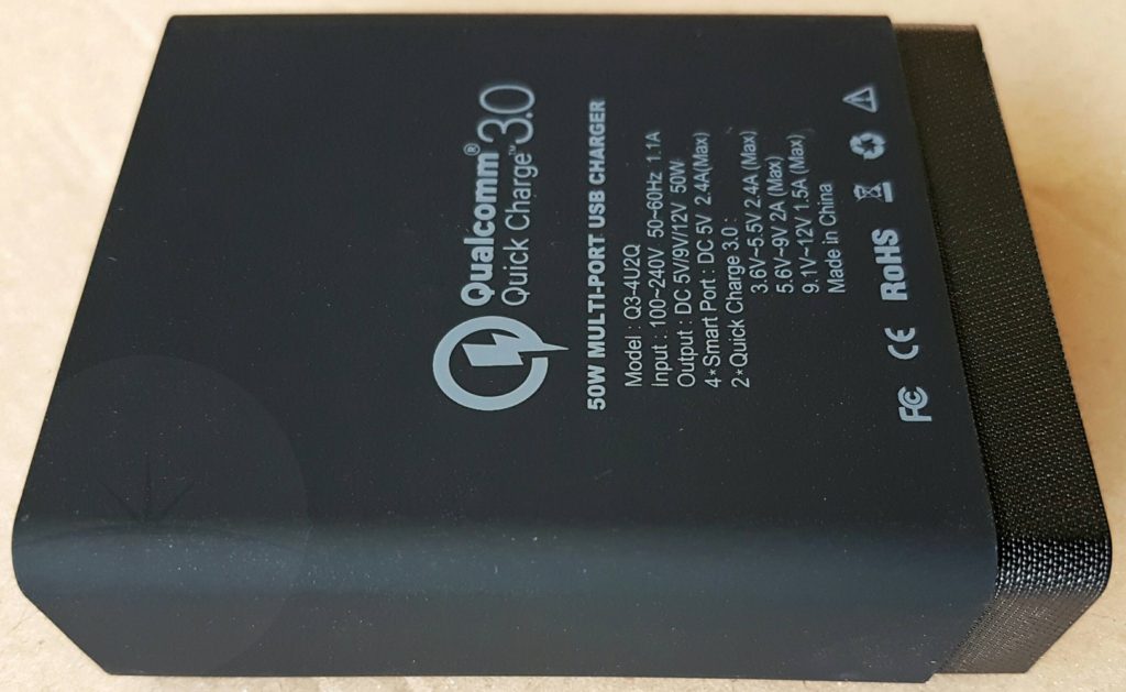 Choetech Q3-4U2Q - Back