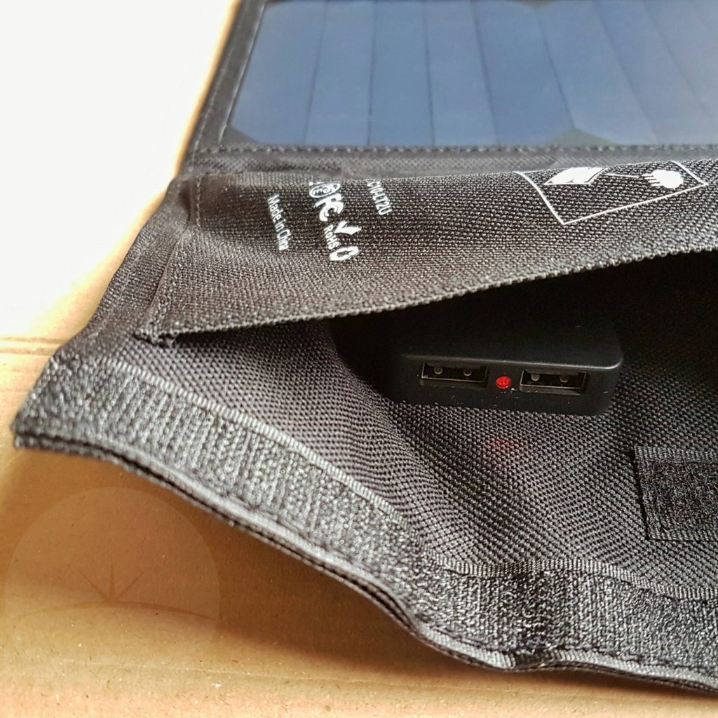 ec-solar-panel-usb-ports