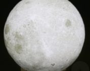AGM Moon Lamp - Lit
