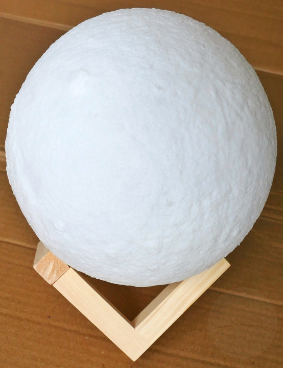 AGM Moon Lamp