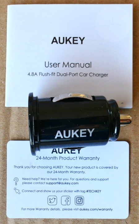 Aukey CC-S1 Car Charger - Contents