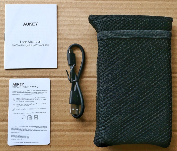 Aukey PB-N36 - Contents