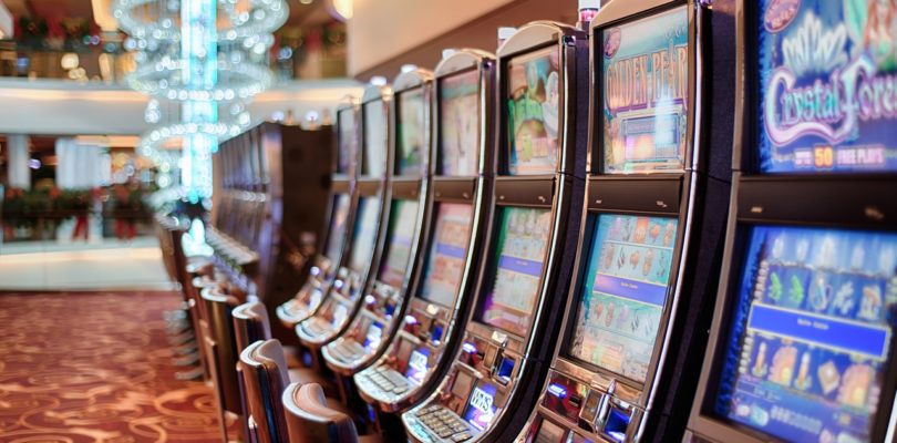 How to Protect Yourself from Gambling While Playing Slots
