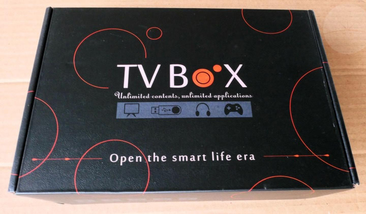 Bqeel Y1 TV Box - Box