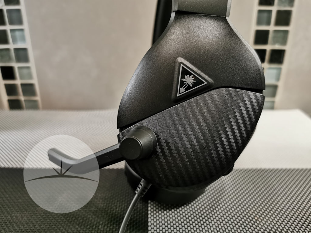 side view turtle beach atlas one