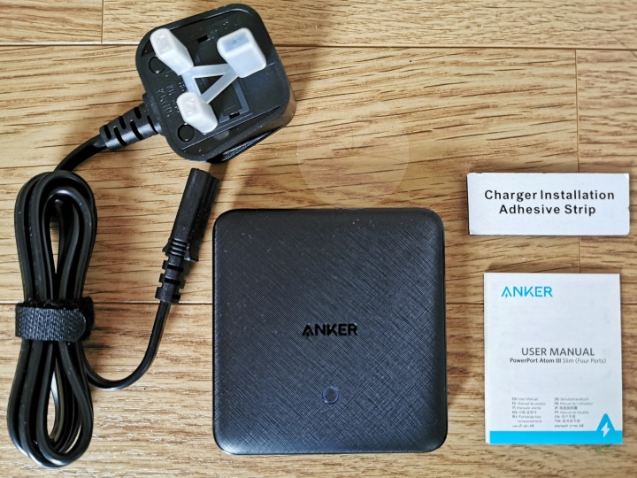 Anker PowerPort Atom III Slim - Contents