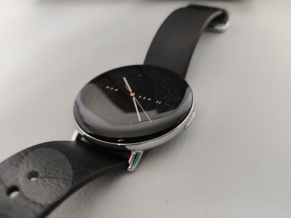 Smartwatch Review - Zepp E side